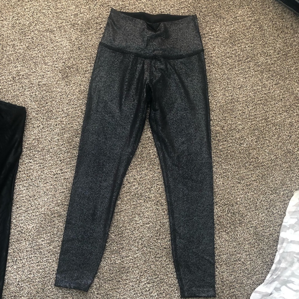 Beyond Yoga Leggings Black with silver sparkles
